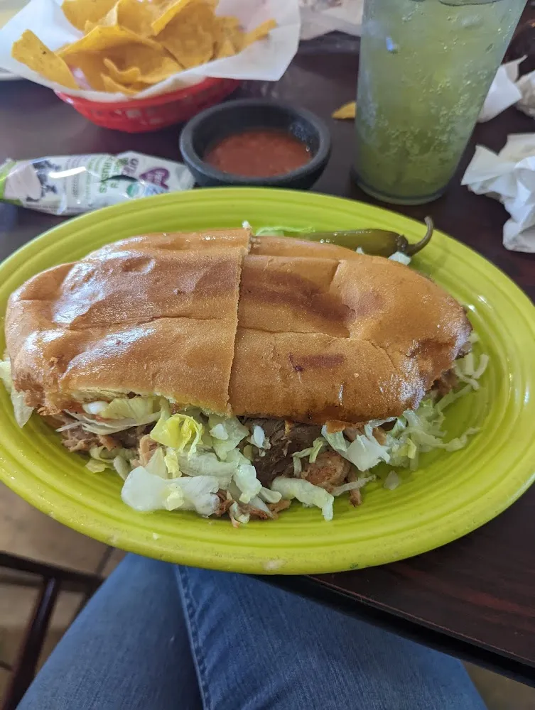 Tortas Milanesa de Pollo Or Milanesa de Carne